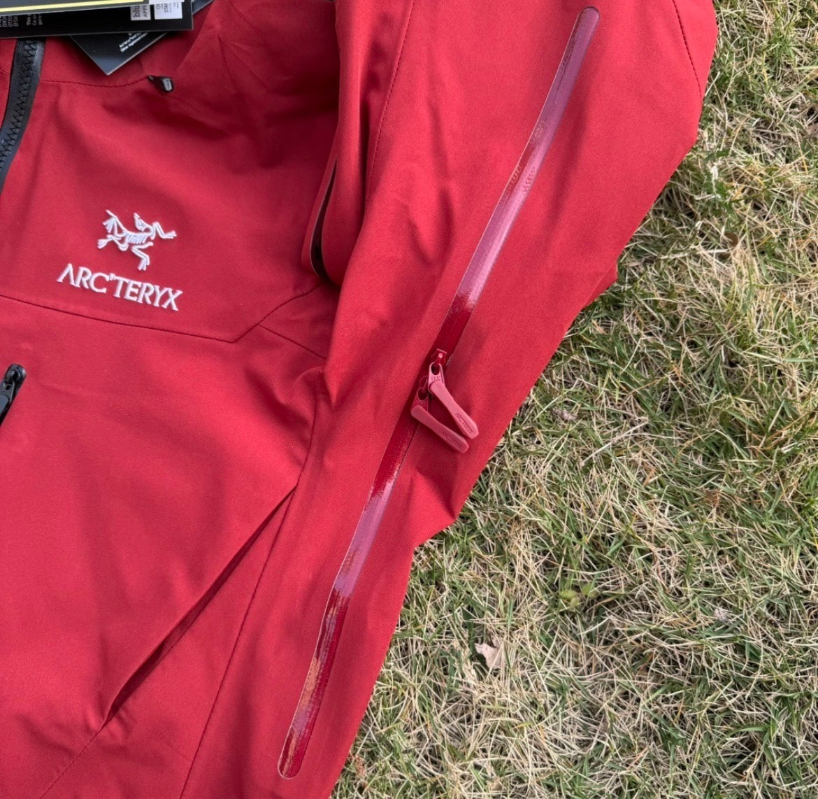 Arcteryx Sv alpha 7 red