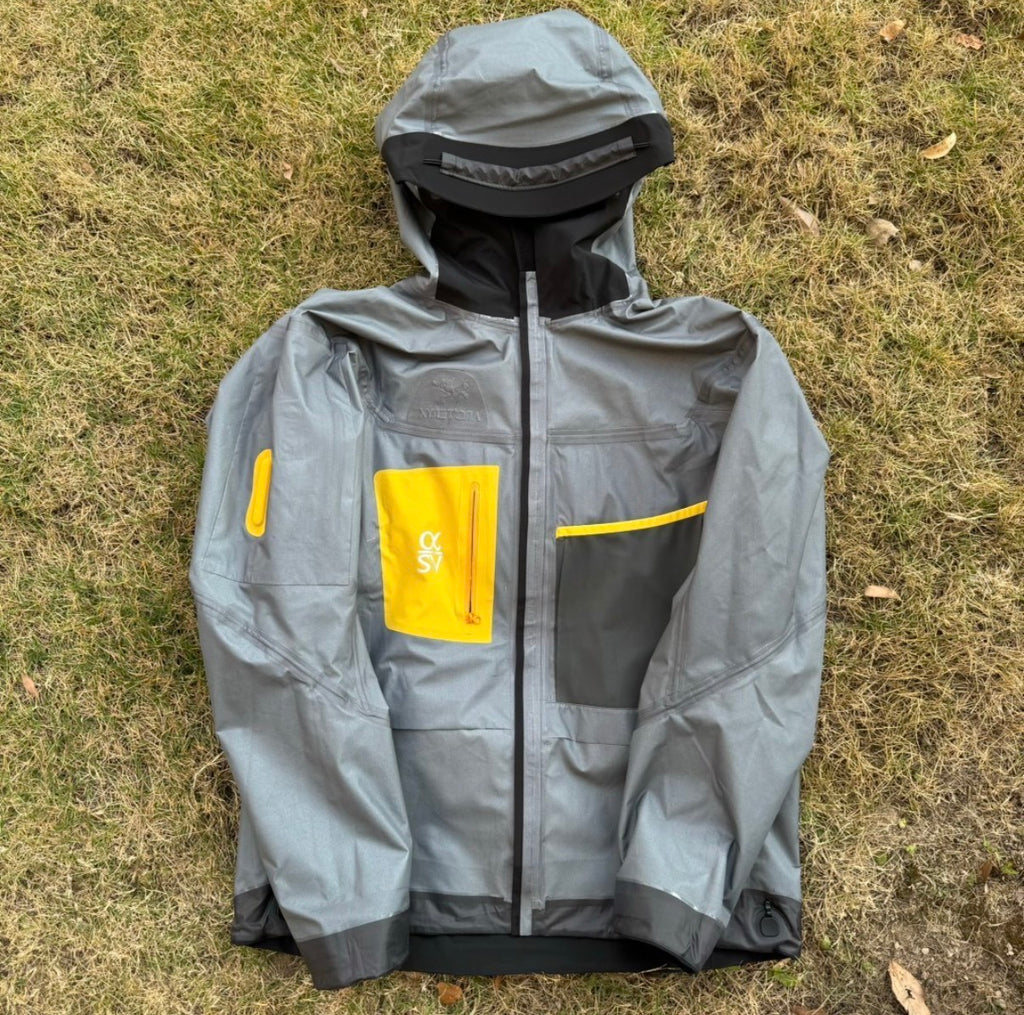 Arct Alpha Sv 6 Black (Gold)