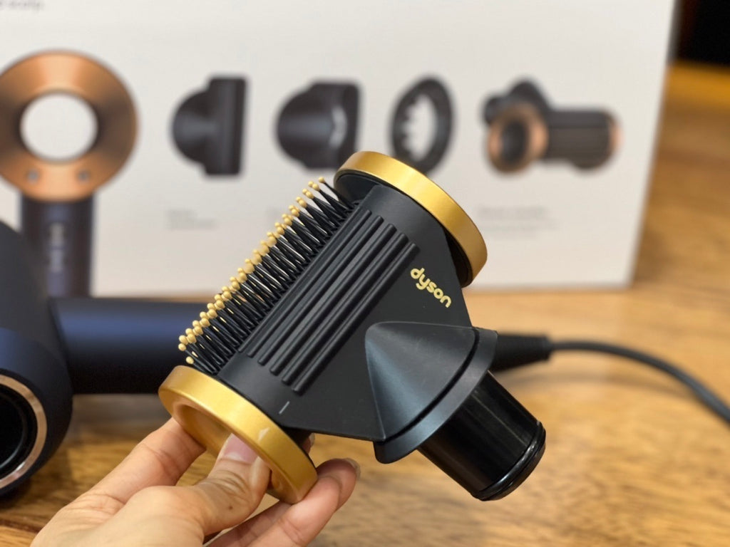 Dy’son HD15 hair dryer ( black/gold)