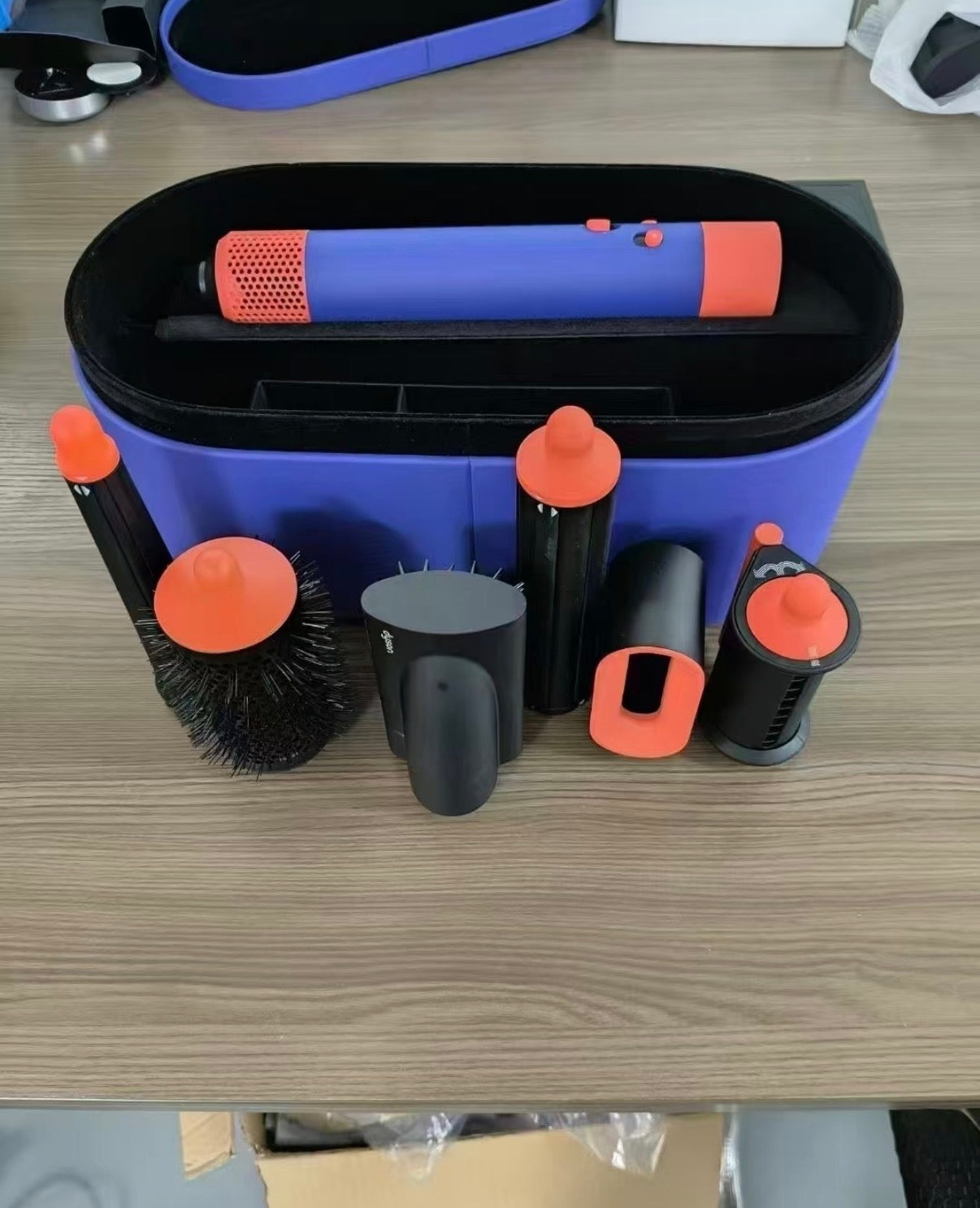 Dy’son HS08 with Bluetooth