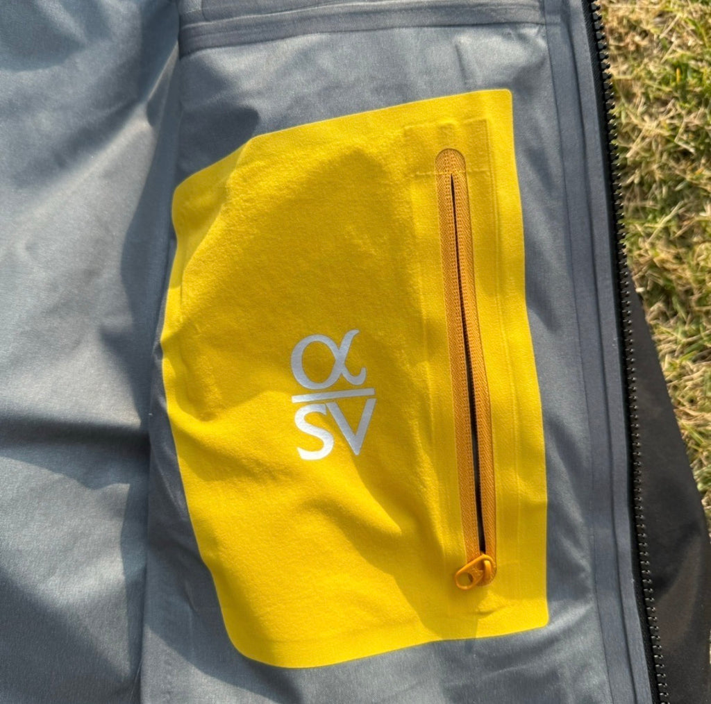 Arct Alpha Sv 6 Black (Gold)